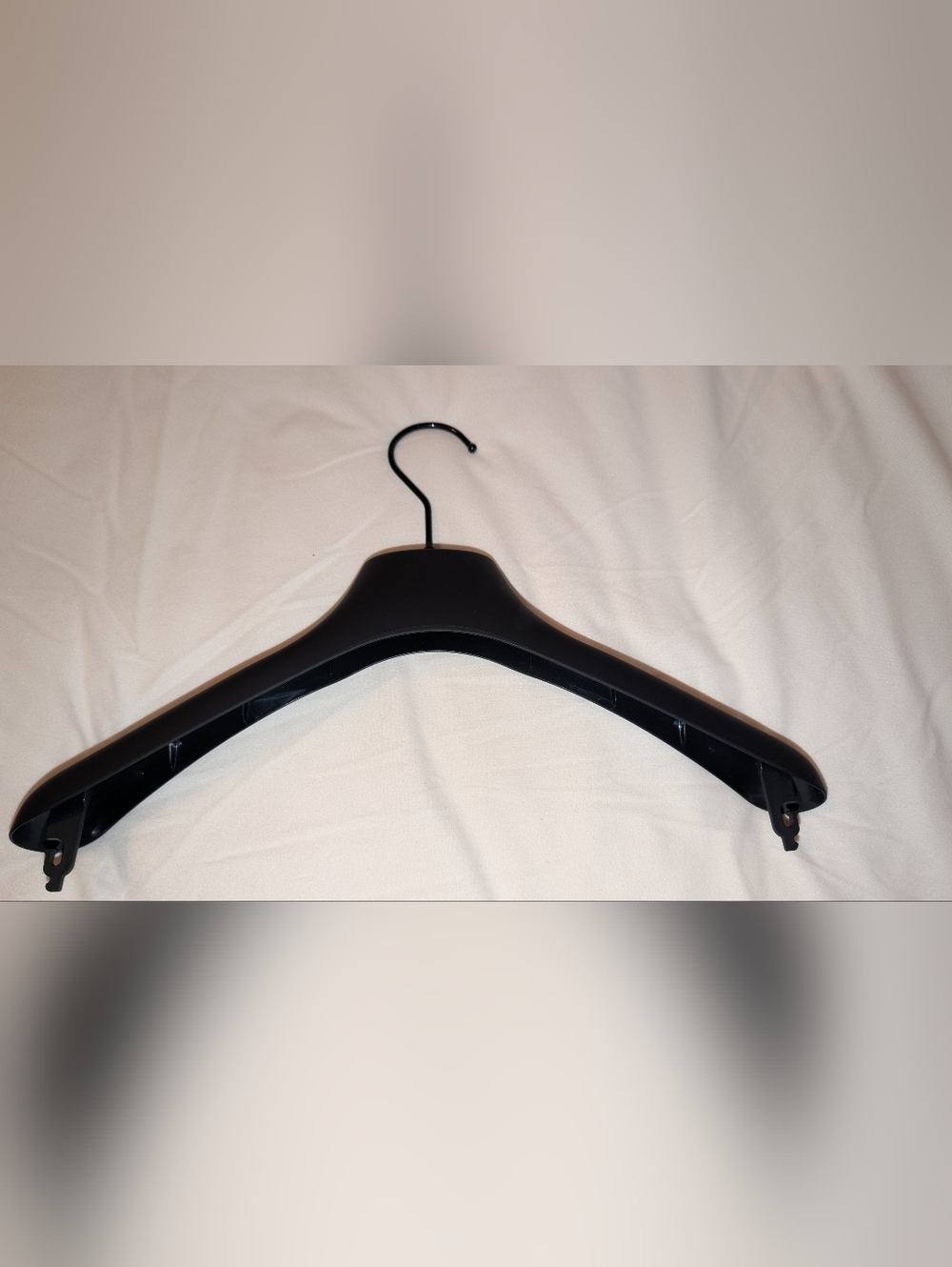 Fendi Logo Clothing Hanger Black 15" New - Picture 4 of 4